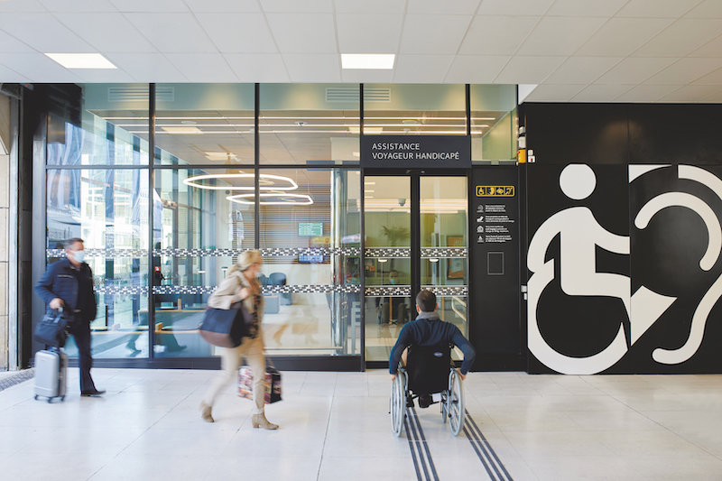 30 avril : Journée mondiale des mobilités et de l’accessibilité SNCF Réseau et SNCF Gares & Connexions améliorent l’accessibilité du milieu ferroviaire aux personnes autistes